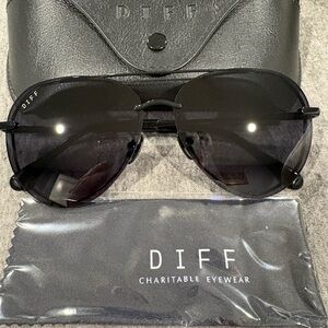 Diff Eyewear Black Sunglasses